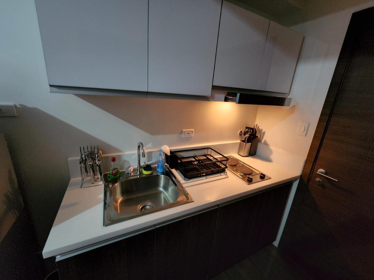Heart Of Makati, Fully Furnished Condo, Cbd Central Location マカティ エクステリア 写真